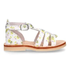 Sandalia niña tiras cruzadas en piel con PIÑAS y suela super flexible.