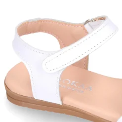 Sandalia Niña vestir diseño corazones en piel.