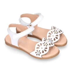 Sandalia Niña vestir diseño flores en piel.