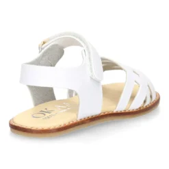 Sandalia niña vestir respetuosa Okaa Flex con diseño trenzado en color Blanco.