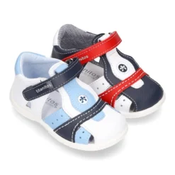 Sandalia niño peque combinada piel lavable con cierre adherente y suela SUPER FLEXIBLE.