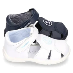 Sandalia niño pequeño piel lavable con ANCLA y suela SUPER FLEXIBLE.