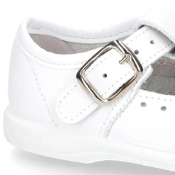 Sandalia niño peque piel lavable con PICADOS, hebilla y suela SUPER FLEXIBLE.