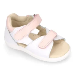 Sandalia niños con DOBLE cierre adherente en piel lavable.