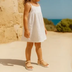 Sandalia niños Okaa Flex con doble cierre adherente en micro punto.