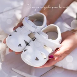 Sandalia niños OKAA FLEX sin cordones en MICRO PUNTO SUAVE.
