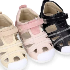 Sandalia niños OKAA FLEX sin cordones en Piel Napa combinada con piel serraje.
