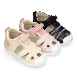 Sandalia niños OKAA FLEX sin cordones en Piel Napa combinada con piel serraje.