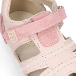 Sandalia niños OKAA FLEX sin cordones en Piel Napa combinada con piel serraje.