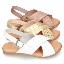 Sandalias con tiras cruzadas en piel GRABADA.