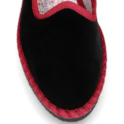 Slipper de mujer con horma estilizada en terciopelo
