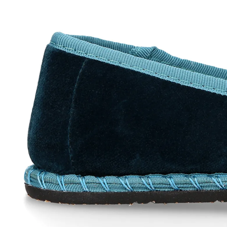 Slipper de mujer con horma estilizada en terciopelo