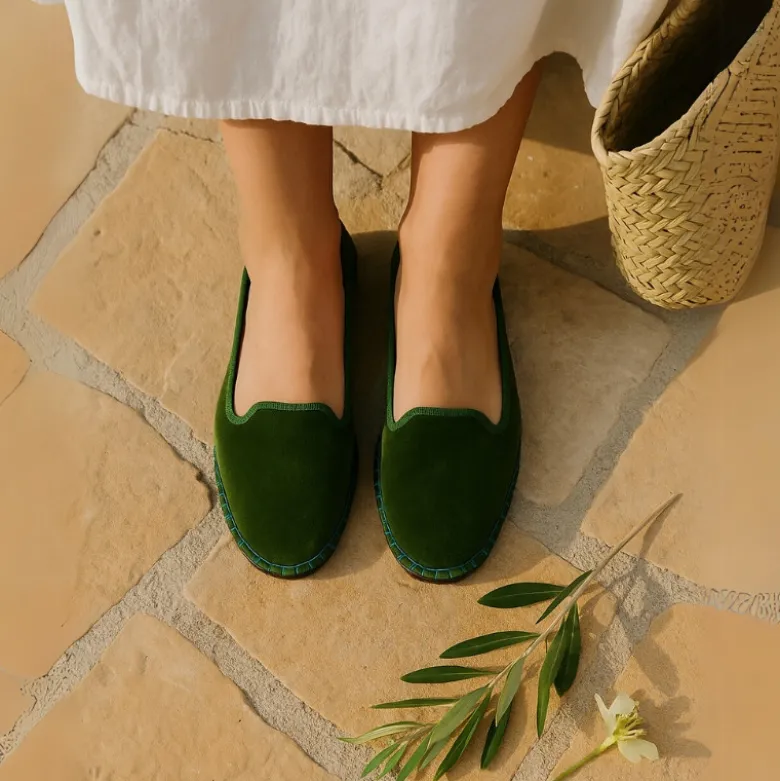 Slipper mujer en terciopelo en colores de moda.