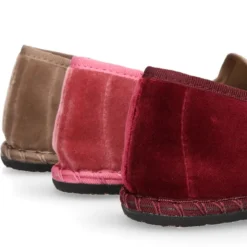Slipper mujer en terciopelo en colores de moda.