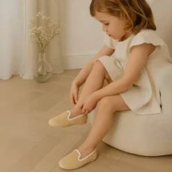 Slipper niños en terciopelo de primavera verano.
