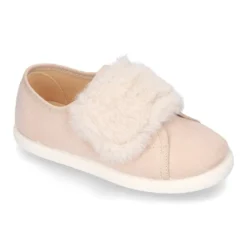 Tenis Moda niña sin cordones y con aplique de PELO en serratex.