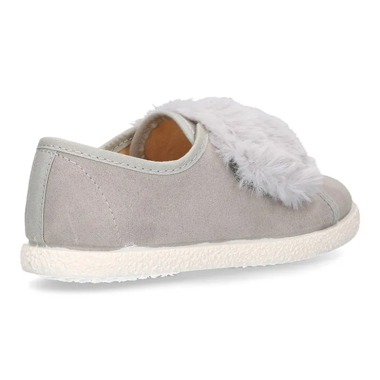 Tenis Moda niña sin cordones y con aplique de PELO en serratex.