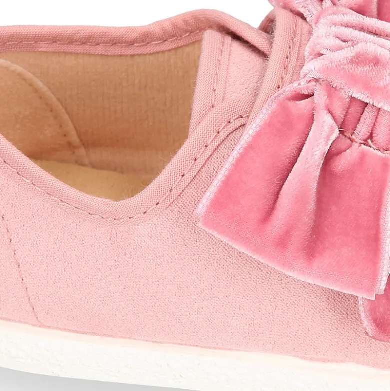 Tenis Moda sin cordones y con LAZO de TERCIOPELO en serratex.