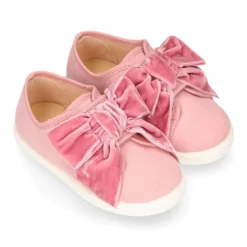 Tenis Moda sin cordones y con LAZO de TERCIOPELO en serratex.