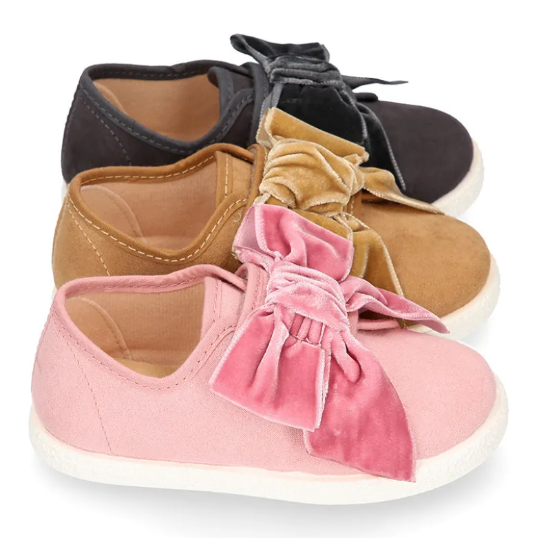 Tenis Moda sin cordones y con LAZO de TERCIOPELO en serratex.