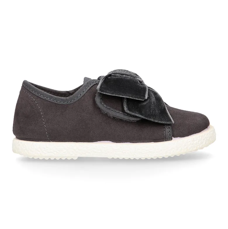 Tenis Moda sin cordones y con LAZO de TERCIOPELO en serratex.