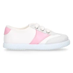 Tenis niños combinado en lona algodón y cordones.