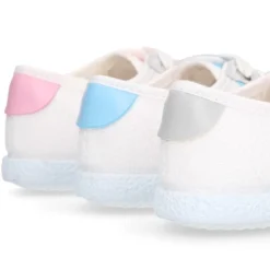 Tenis niños combinado en lona algodón y cordones.