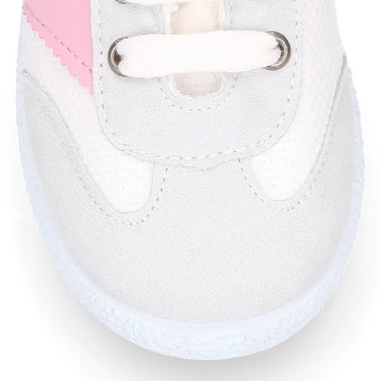 Tenis niños combinado en lona algodón y cordones.