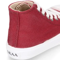 Zapatilla alta niños CASUAL con puntera y cordones en color BURDEOS.