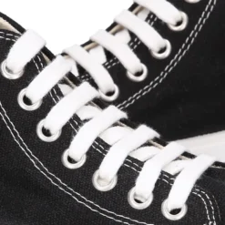 Zapatilla alta niños CASUAL con puntera y cordones en color NEGRO.
