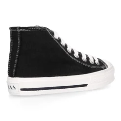 Zapatilla alta niños CASUAL con puntera y cordones en color NEGRO.