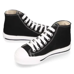 Zapatilla alta niños CASUAL con puntera y cordones en color NEGRO.