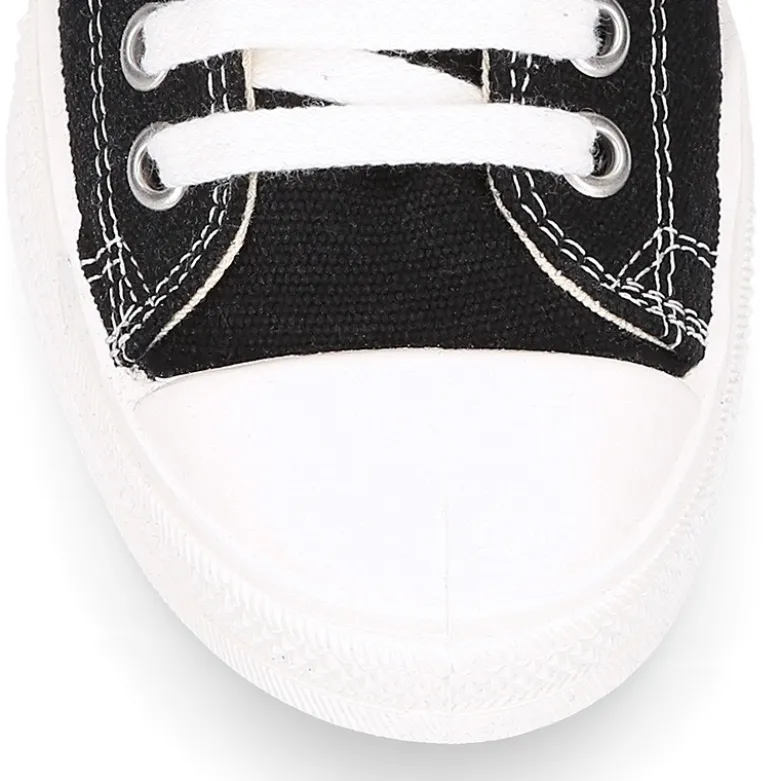 Zapatilla alta niños CASUAL con puntera y cordones en color NEGRO.