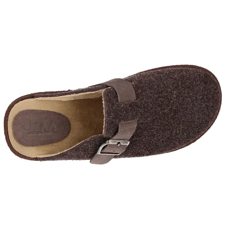 Zapatilla casa caballero OKAA ZUECO en lana con hebilla.