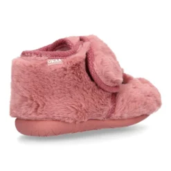 Zapatilla casa niñas tipo Botita sin cordones y diseño CONEJITO.