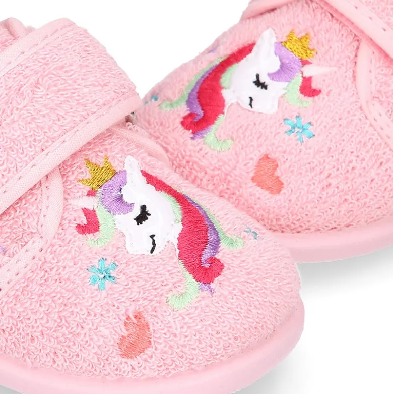 Zapatilla casa niña unicornio con cierre adherente en algodón toalla