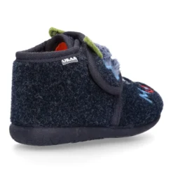 Zapatilla casa niños OKAA FANTASÍA tipo Botita sin cordones.
