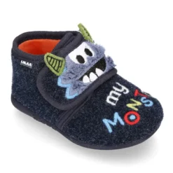 Zapatilla casa niños OKAA FANTASÍA tipo Botita sin cordones.