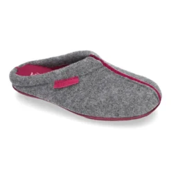 Zapatilla casa niños OKAA tipo zueco en lana con vivos.