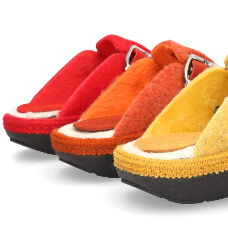 Zapatilla casa niños OKAA ZUECO en lana de colores.