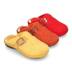 Zapatilla casa niños OKAA ZUECO en lana de colores.