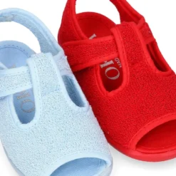 Zapatilla casa niños tipo PEPITO con cierre adherente en toalla.
