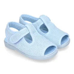 Zapatilla casa niños tipo PEPITO con cierre adherente en toalla.