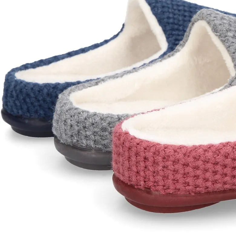 Zapatilla casa niños tipo ZUECO en lana cuadrillé.