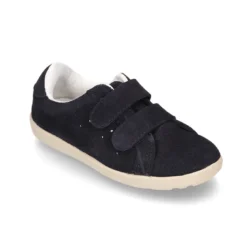 Zapatilla Casual sin cordones en piel serraje.