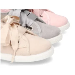 Zapatilla MODA niña en lona serratex con lazos.