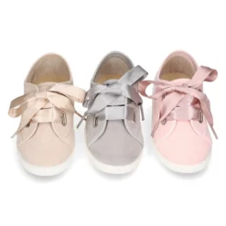 Zapatilla MODA niña en lona serratex con lazos.