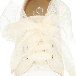 Zapatilla niña ceremonia con cordones en tul en lona con brillos.