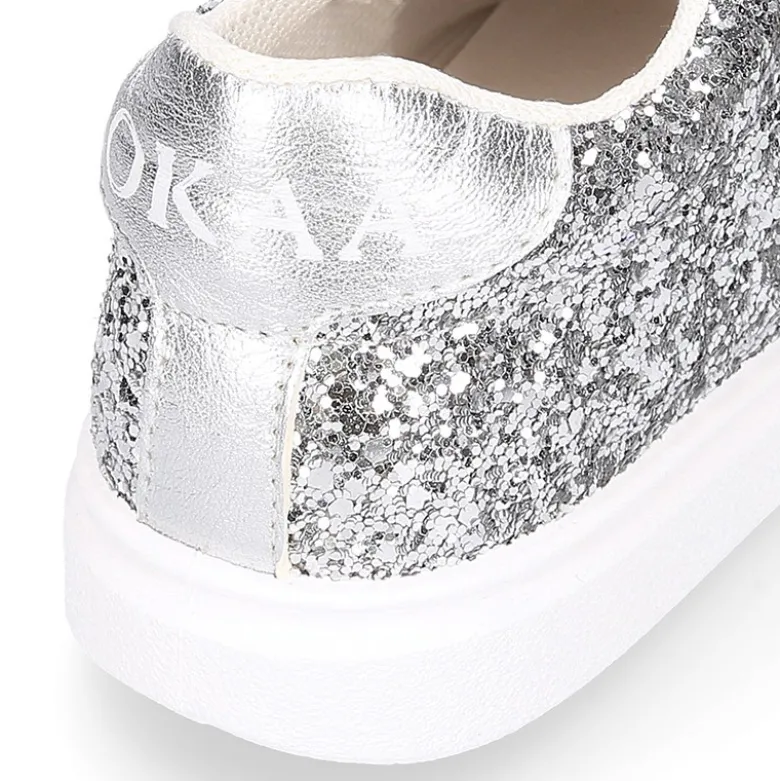 Zapatilla niña OKAA con cordones en piel con GLITTER.