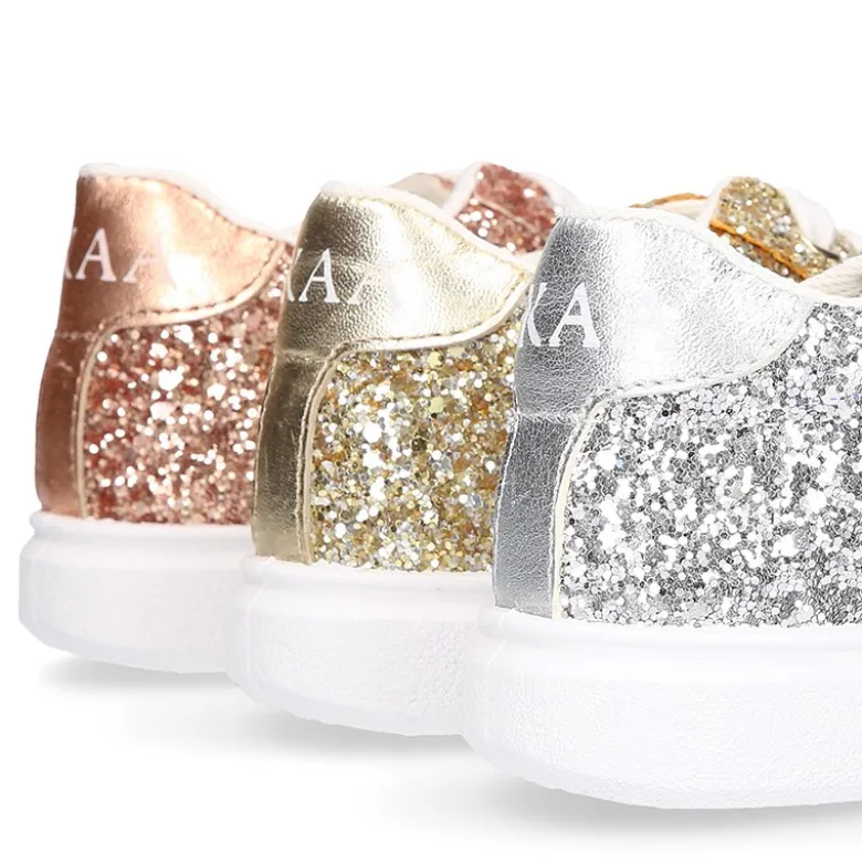 Zapatilla niña OKAA con cordones en piel con GLITTER.